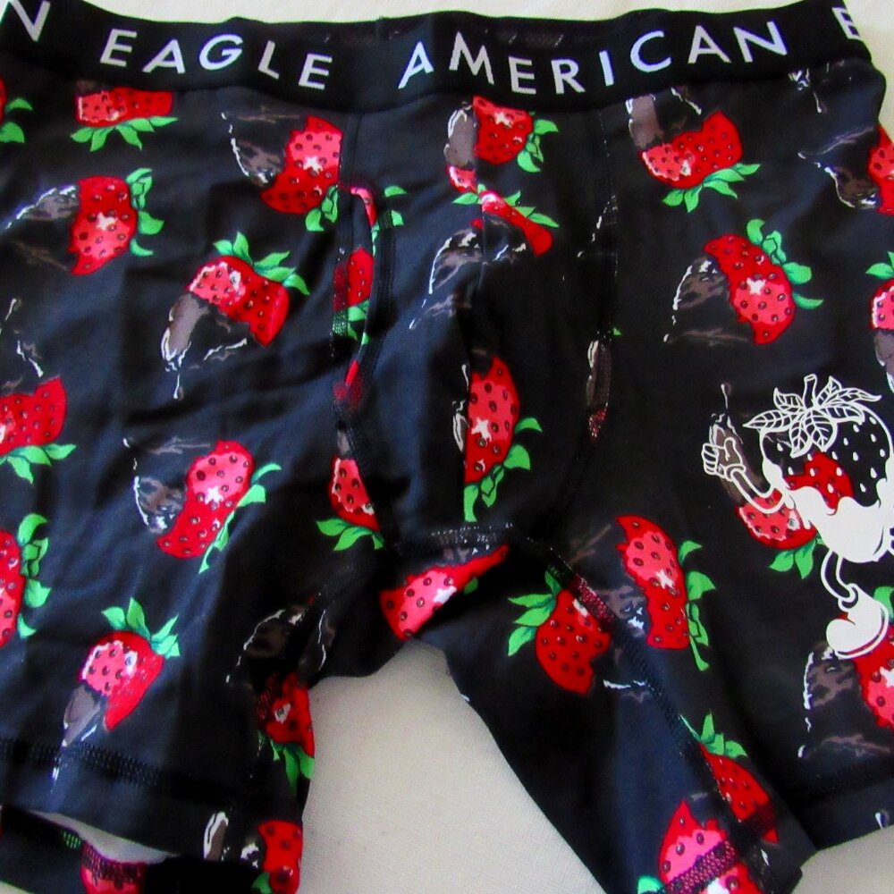 AMERICAN EAGLE 6" BOXER BRIEF MENS MEDIUM OR LARGE SCRATCH & SNIFF BRIEFS